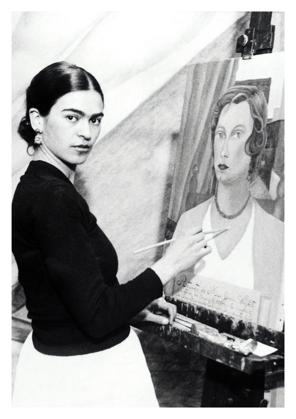 Frida Kahlo dans son atelier