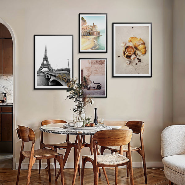 Mur de galerie de voyage scandinave