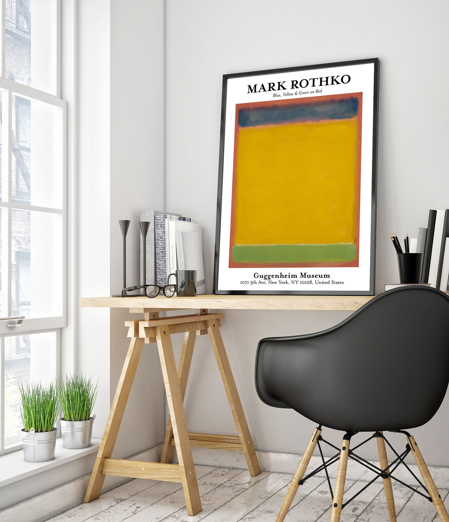 Blå, gul och grön på rött