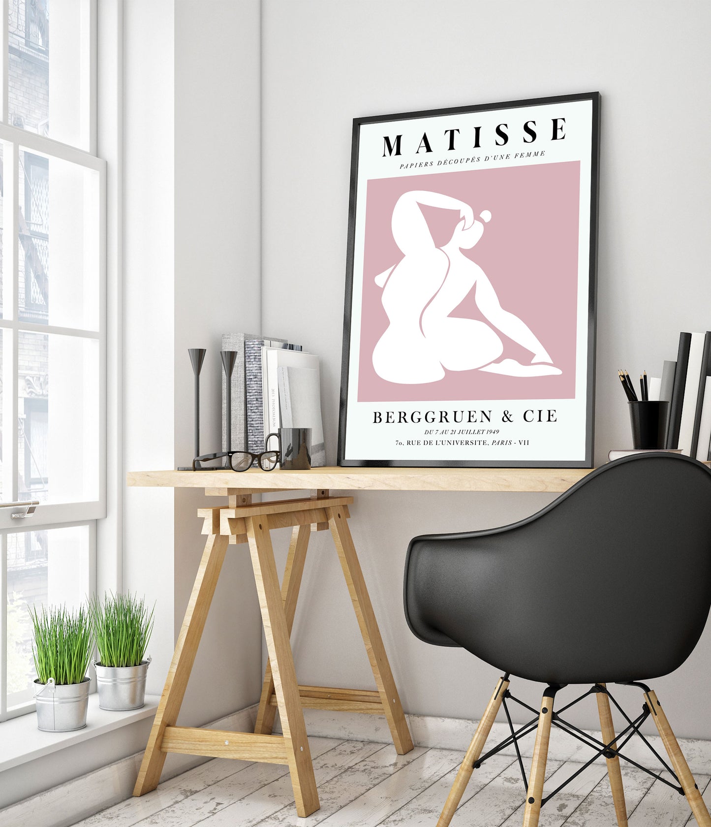 Een Roze Vrouw, Die Zich Uitstrekt