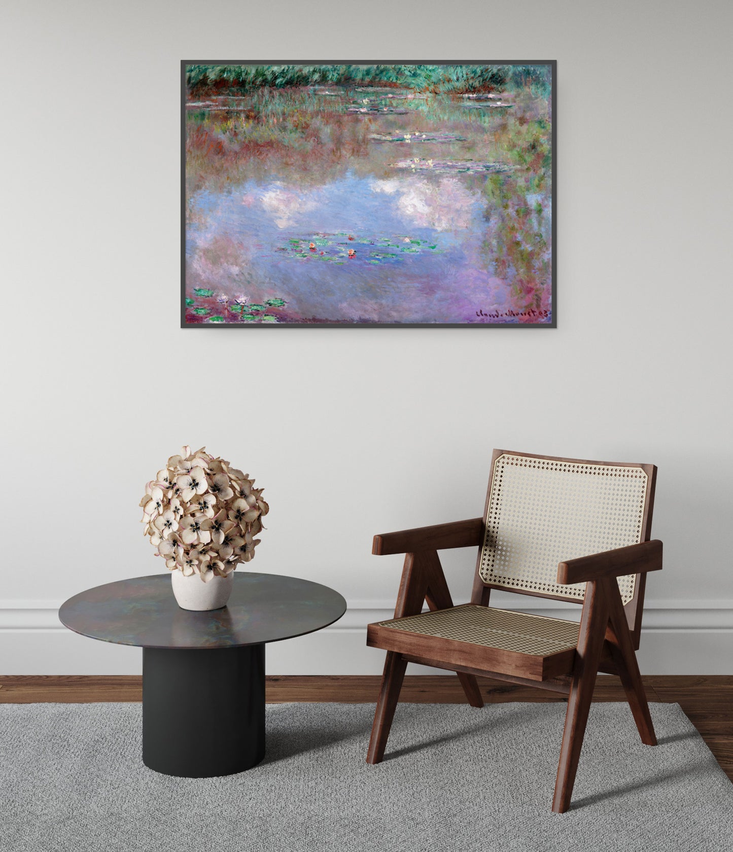 Nuages dans l'étang aux lys