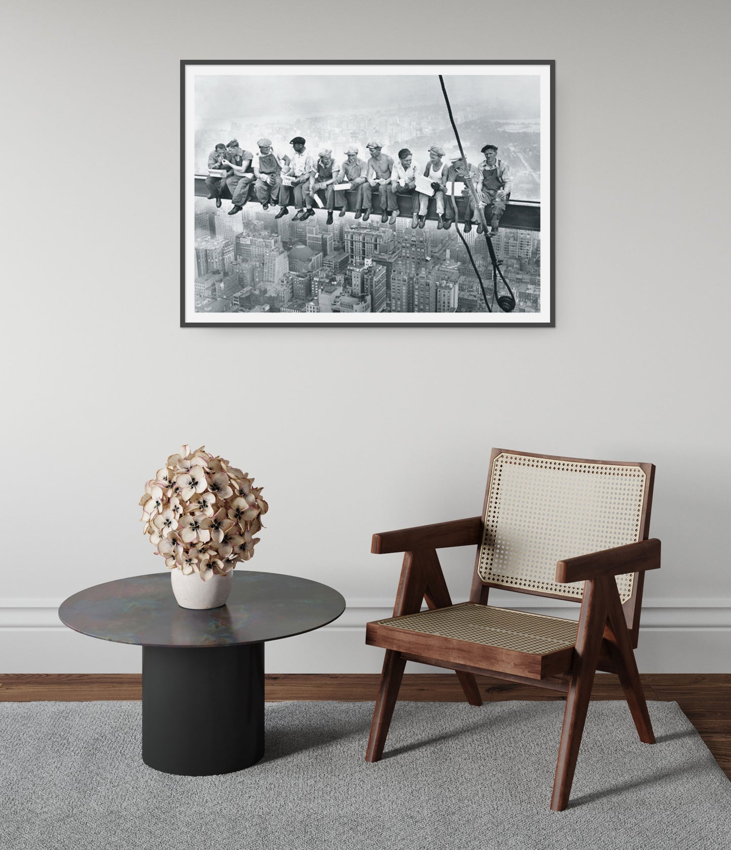 Lunch ovanpå en skyskrapa