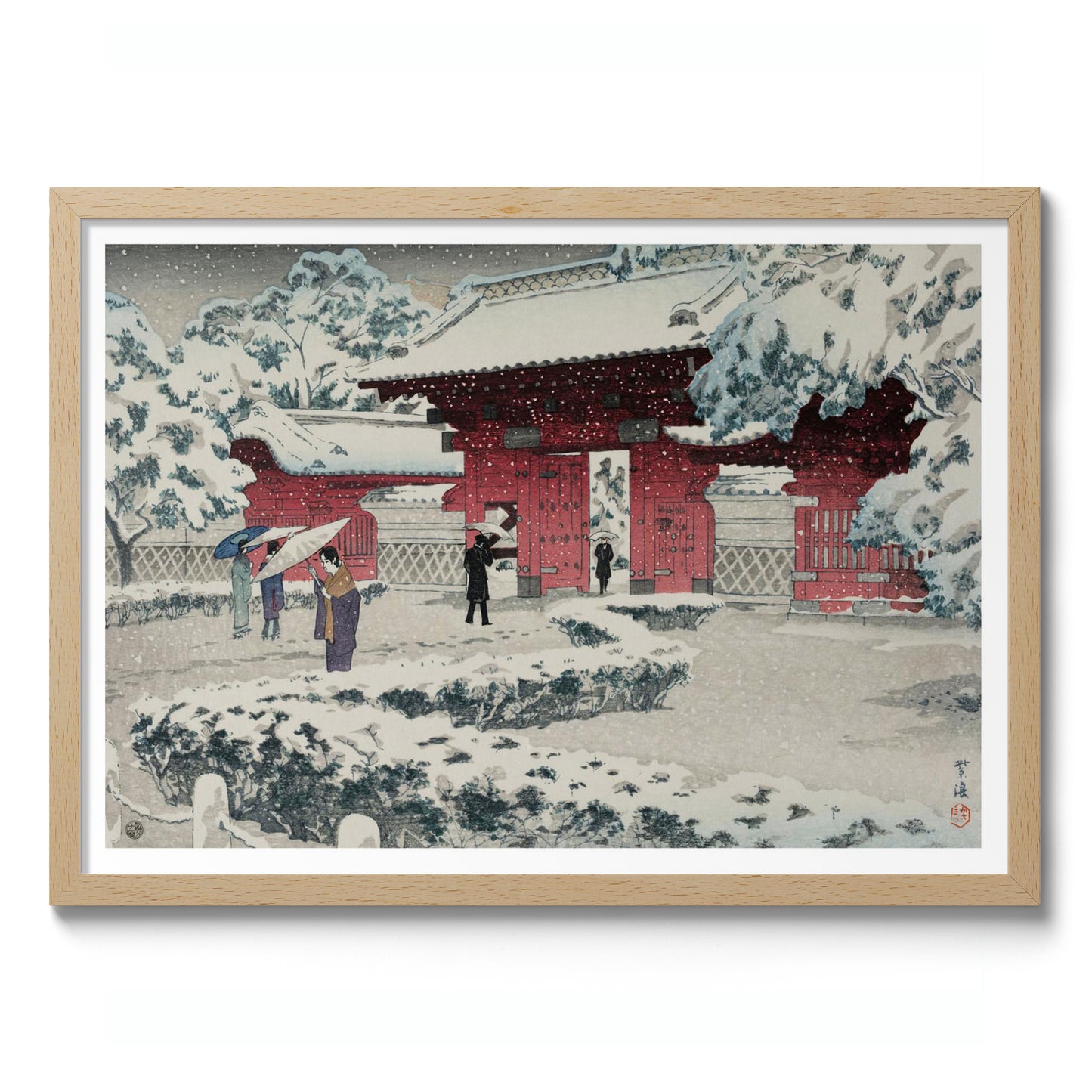 Hongo's Red Gate in the Snow