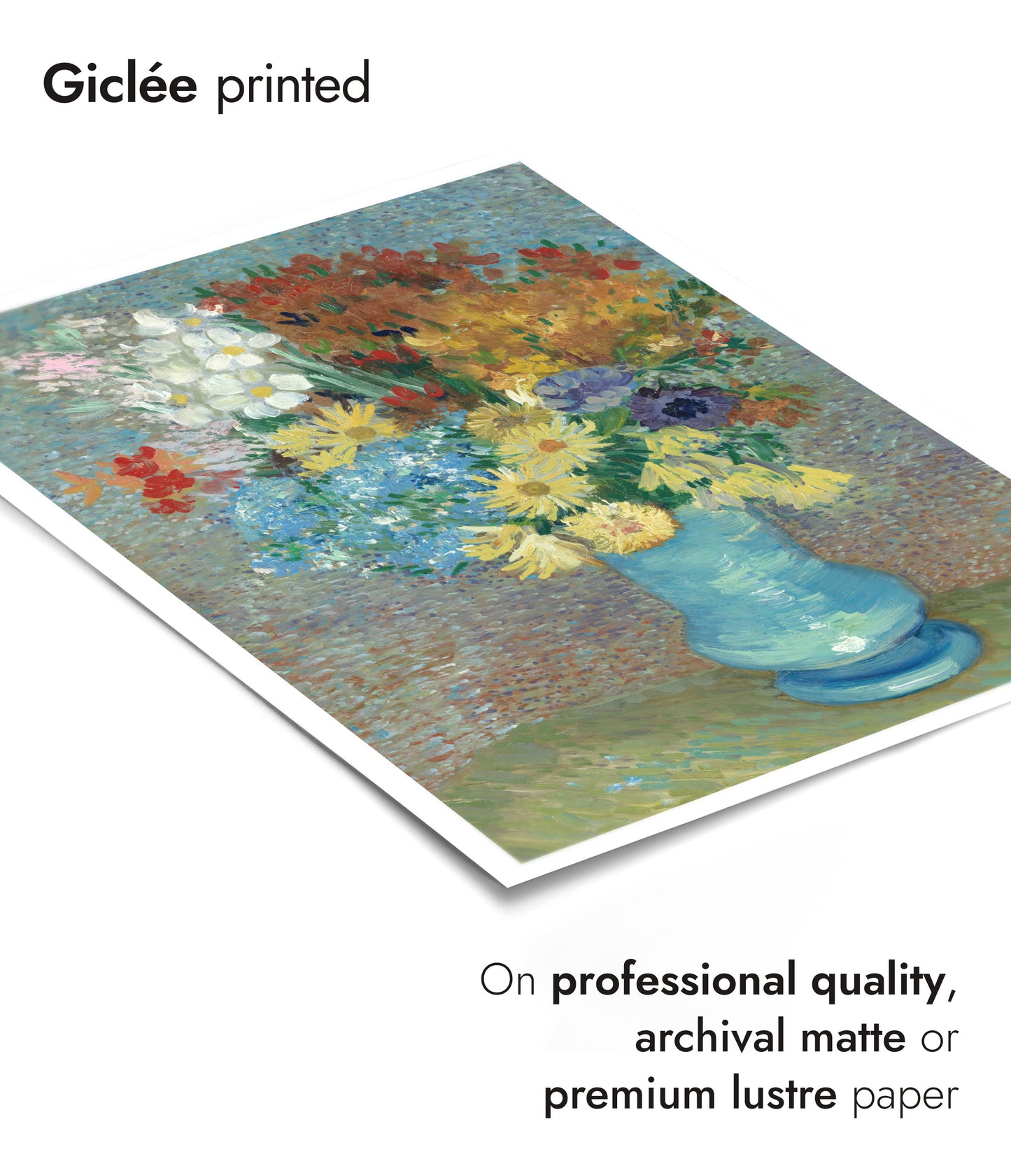 Fleurs dans un vase bleu