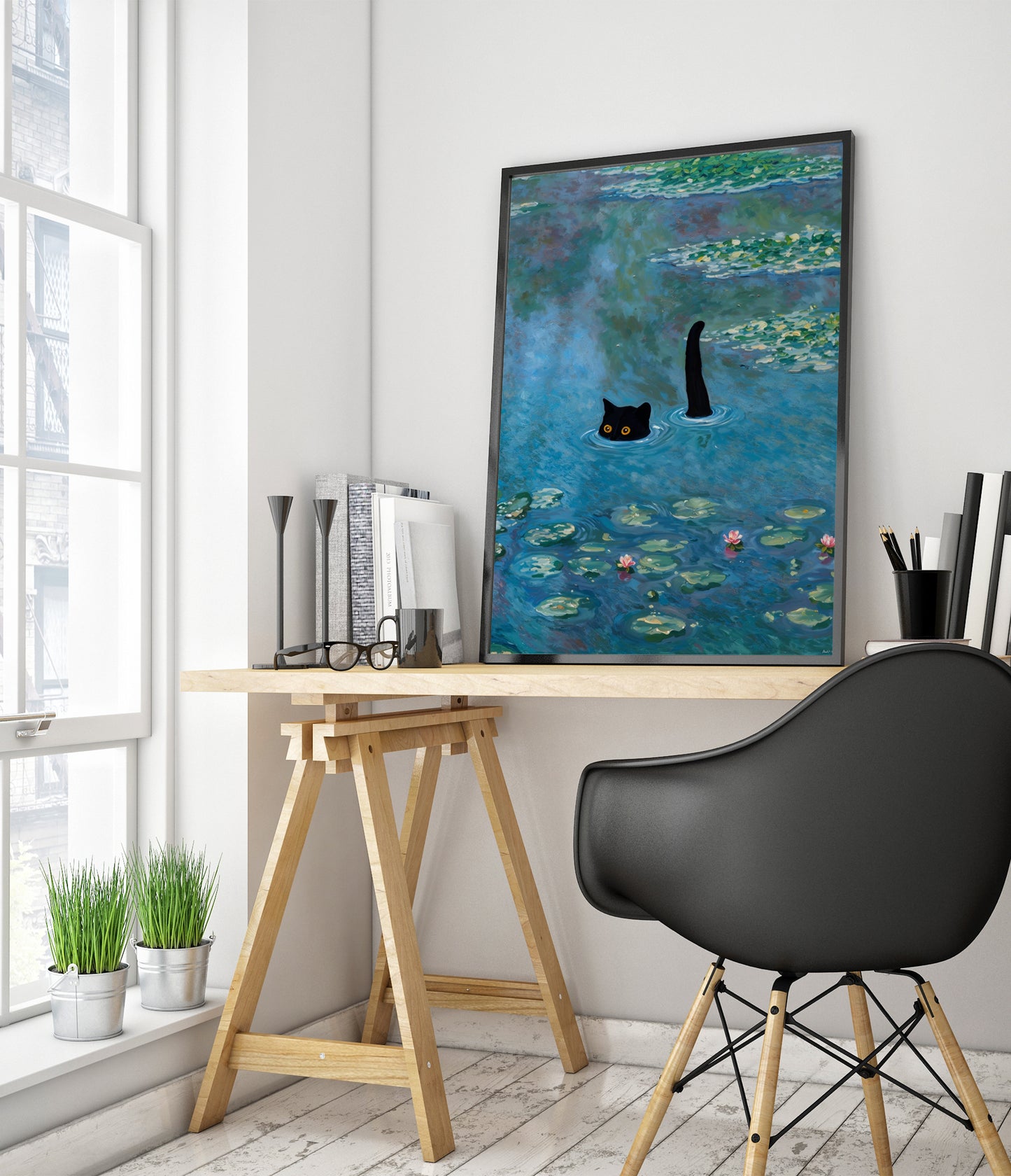 Svart katt bland näckrosor