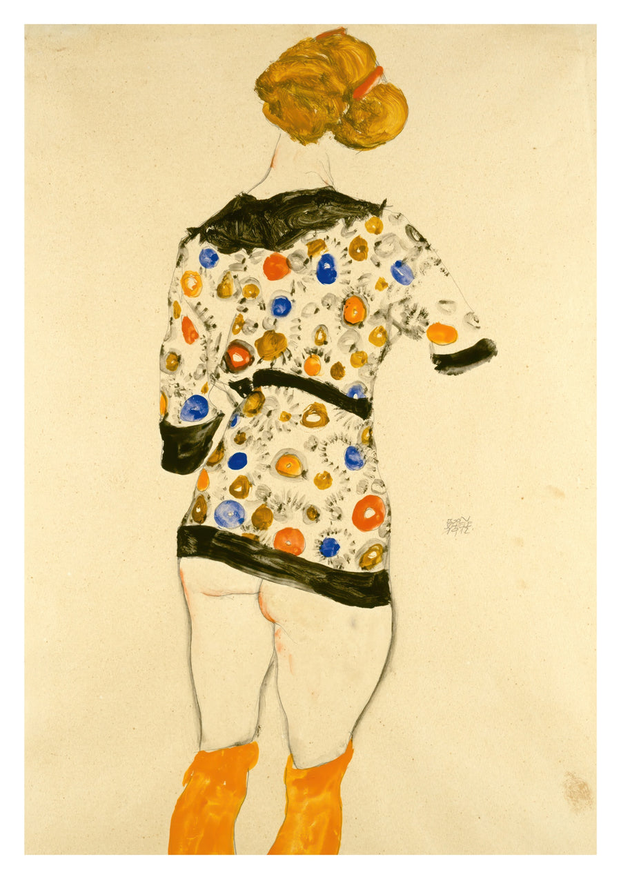 Staande vrouw in een blouse met patroon - Print Only frame