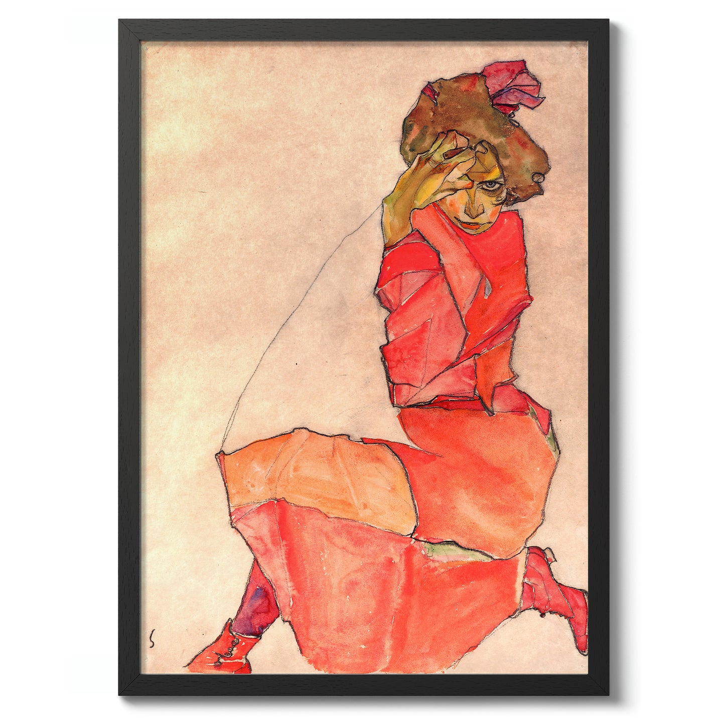 Knäböjande kvinna i orange-röd klänning