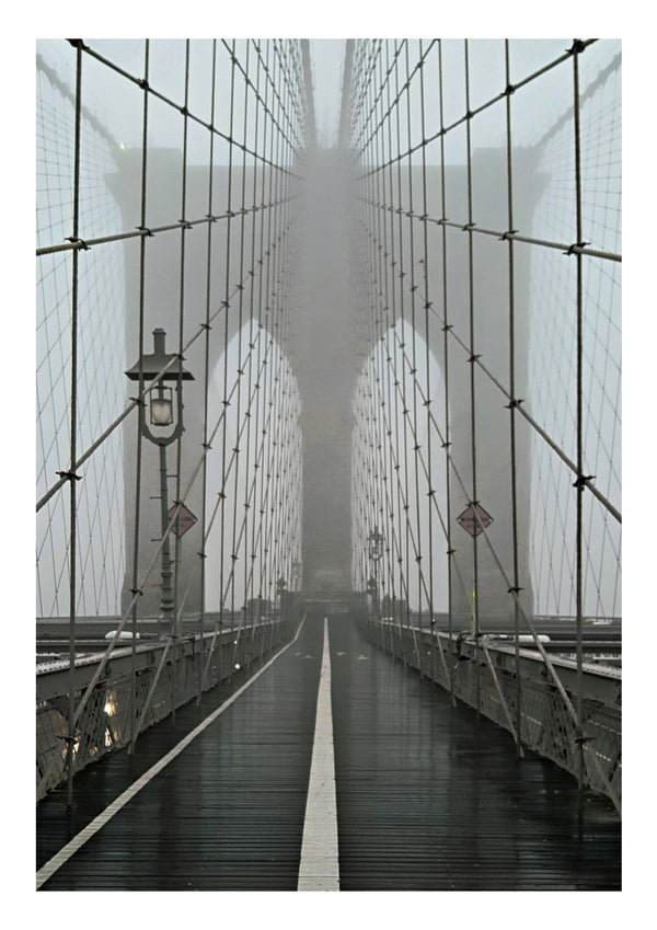 Dimma över Brooklyn Bridge, New York