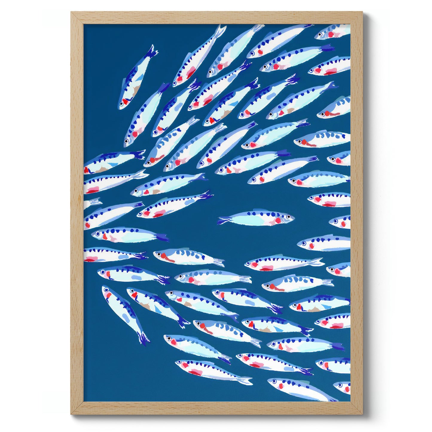 Gegen den Fischschwarm schwimmen