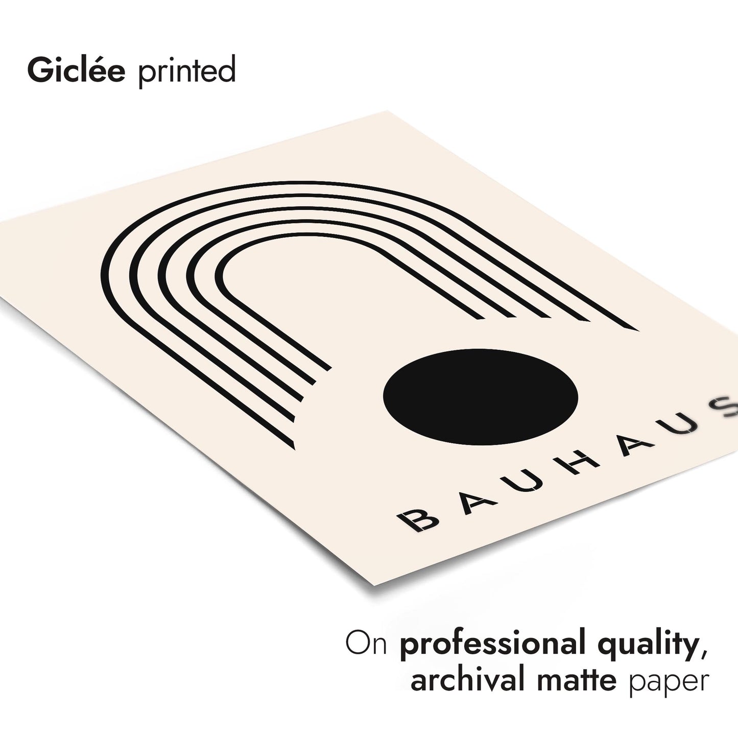 Arc au-dessus d'un Soleil Noir