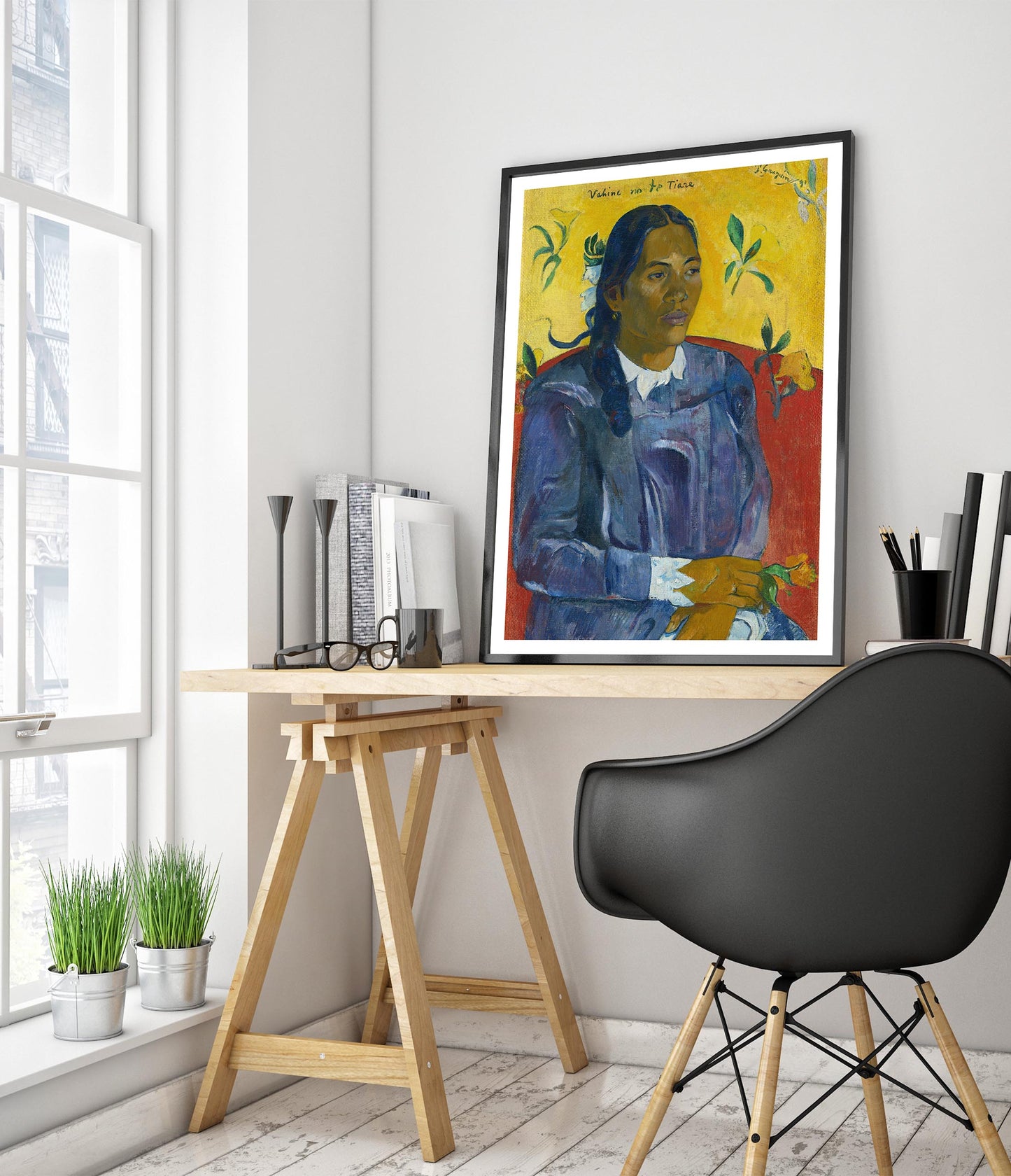 Tahitiska kvinna med blomma