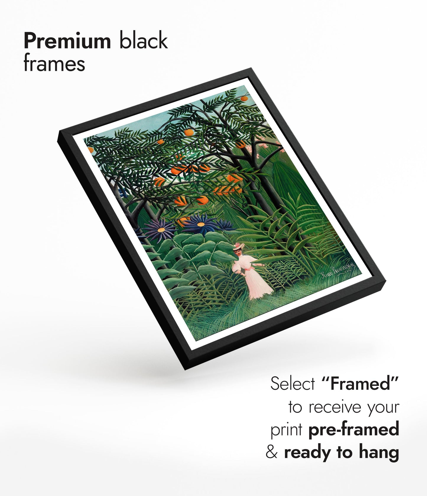 Kvinna som går i en exotisk skog