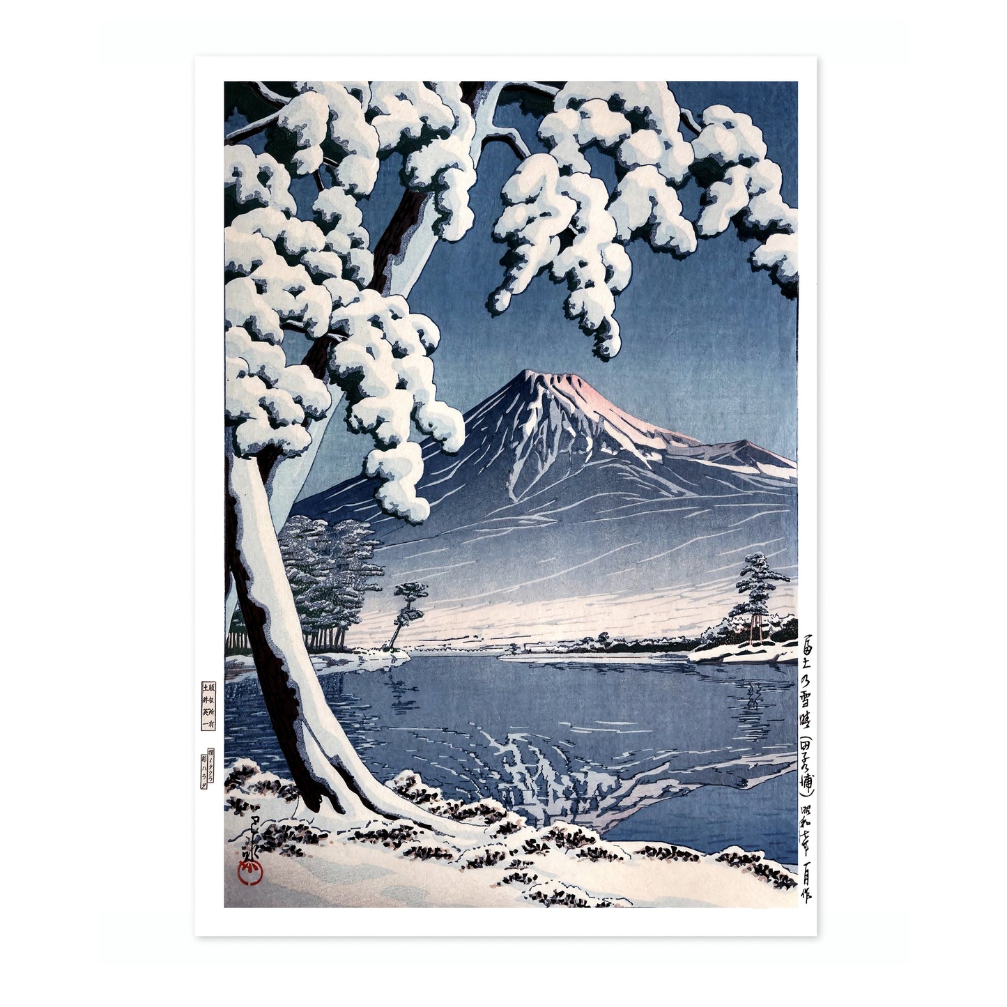 Mt Fuji efter snö i Tagonoura-bukten