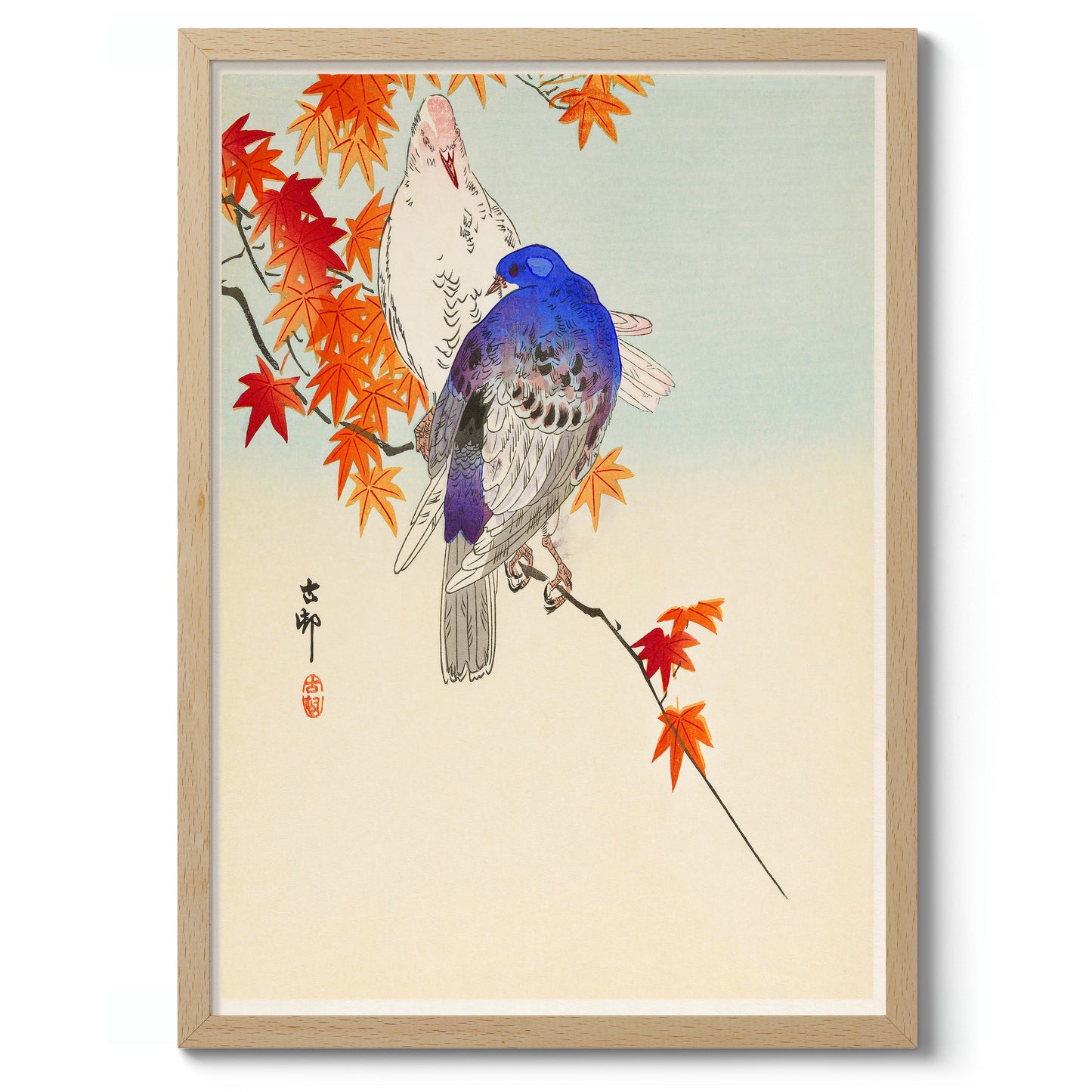 Zwei Tauben auf einem Herbstzweig