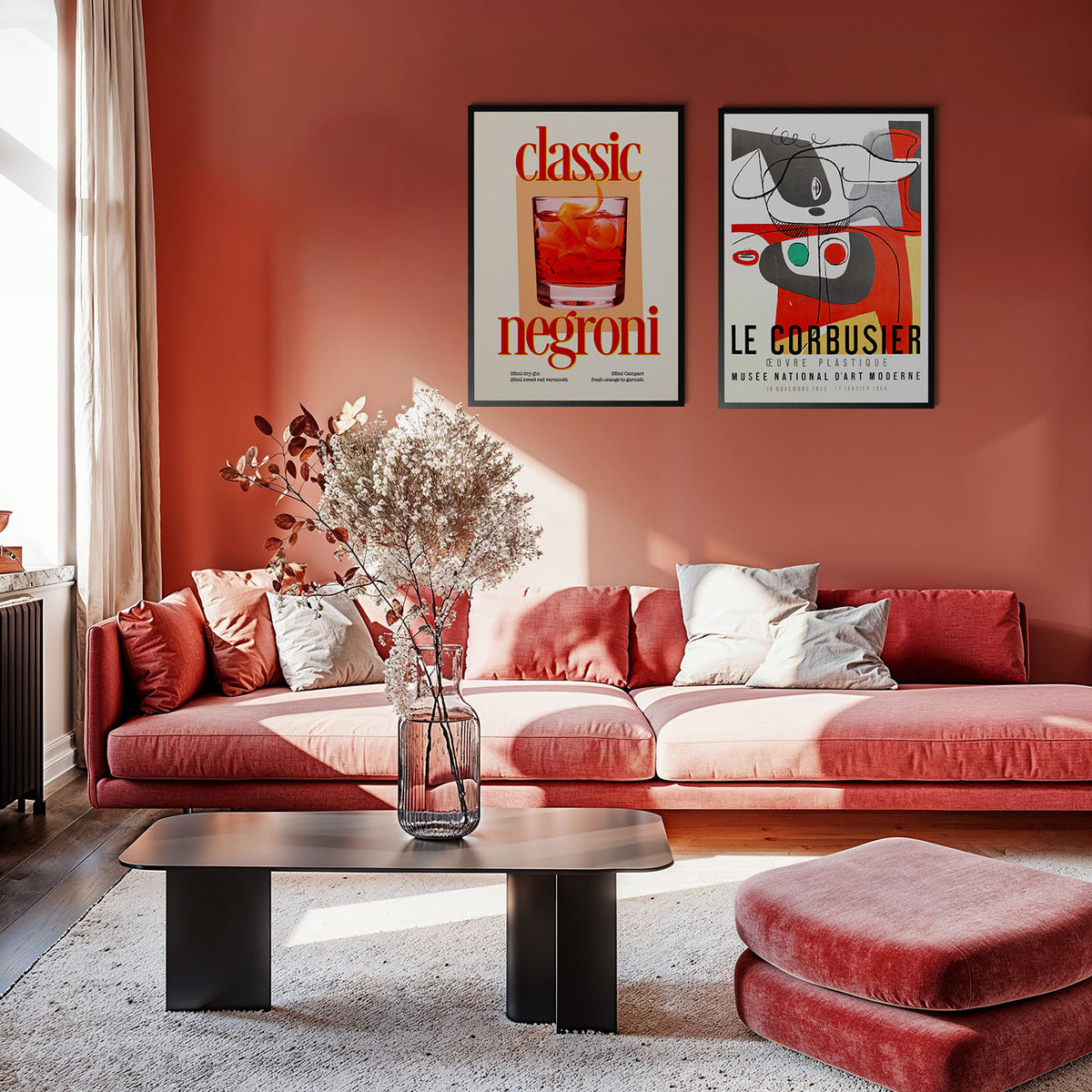 Moderne rote Galeriewand